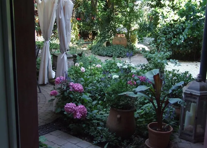 Schoenbachhof 住宿加早餐酒店 希尔兹